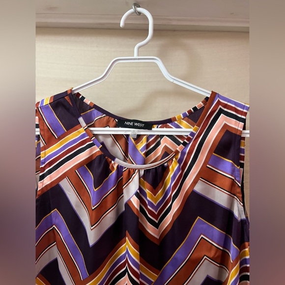 ⚫️ BOGO Nine West Chevron Patterned Sleeveless Top Size Large - Picture 3 of 7